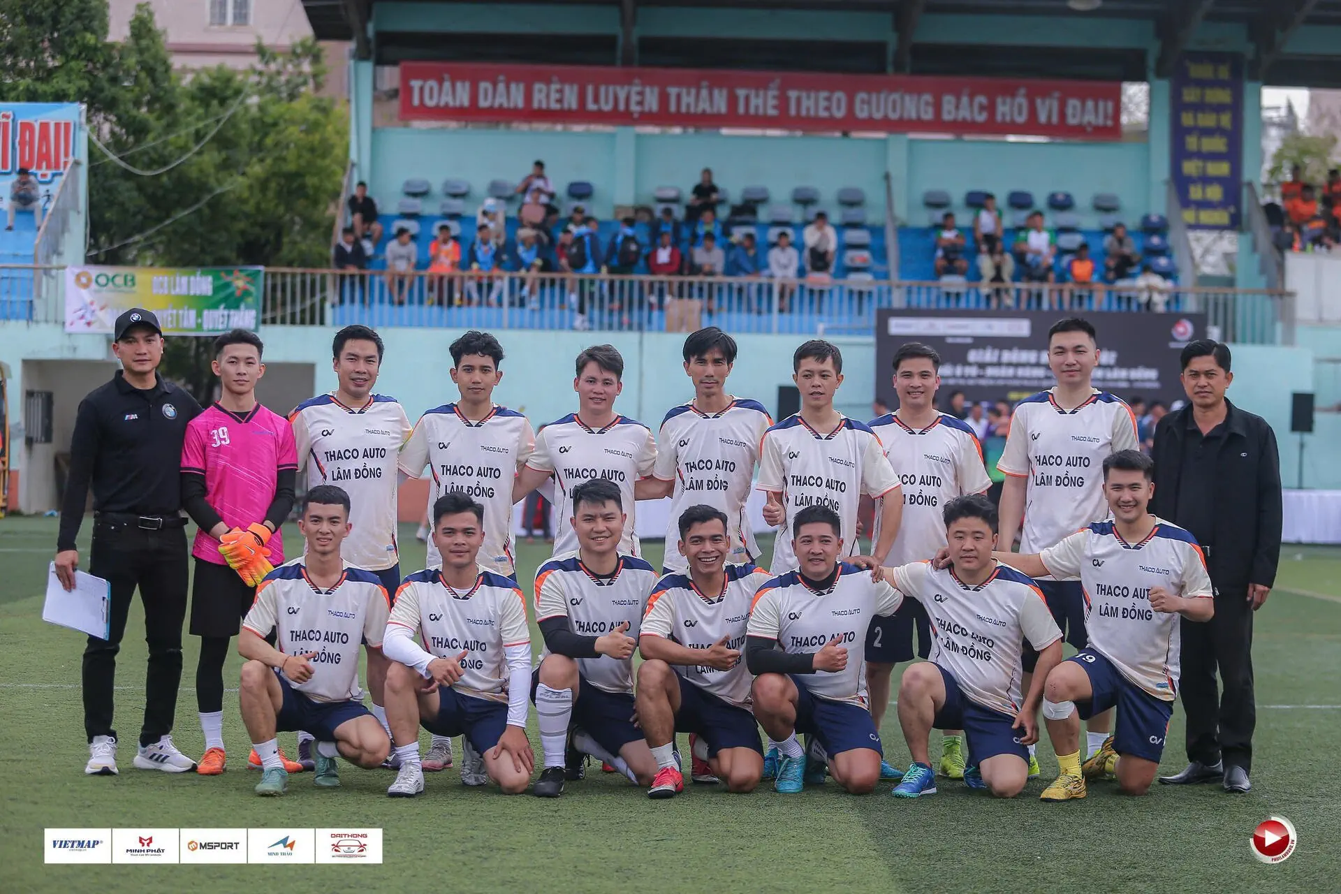 Giải bóng đá 7 người Khối Ô Tô, Ngân Hàng, Bảo Hiểm Lâm Đồng: Liên Quân THACO LÂM ĐỒNG - BẢO LONG Tỏa Sáng Hướng Tới Tứ Kết