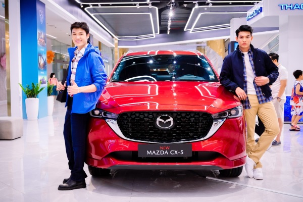 DẤU ẤN CỦA TUẦN LỄ THỜI TRANG “XE VÀ PHONG CÁCH” TẠI KHU TRƯNG BÀY MAZDA